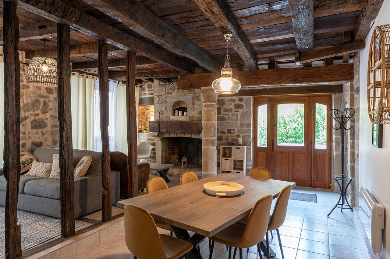 Logis Face A L'Abbatiale Apartment Болио-сюр-Дордон Екстериор снимка